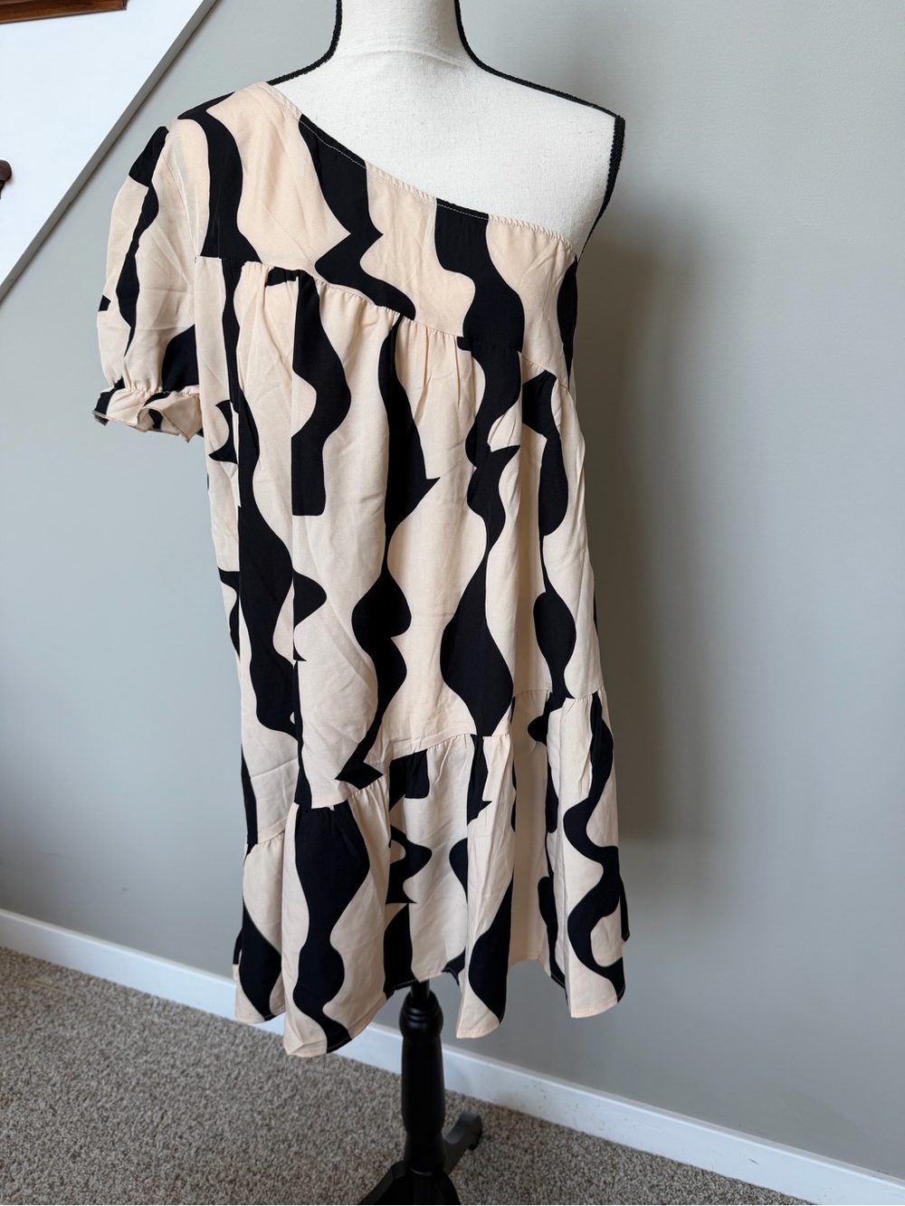 SHEIN One-Shoulder Black & Cream Abstract Print Dress